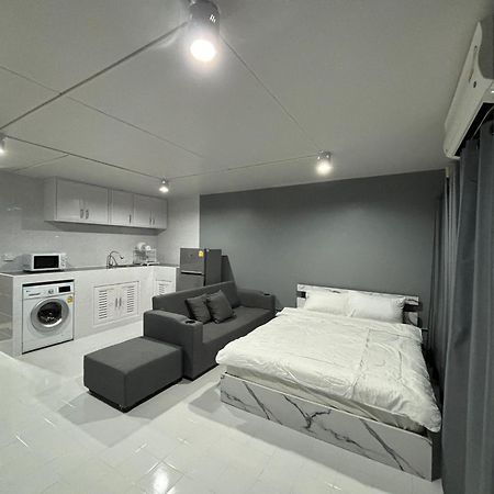 Impact Donmuang Popular Condo C5 Bangkok Zimmer foto