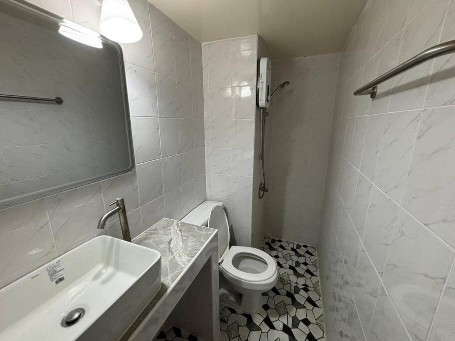 Impact Donmuang Popular Condo C5 Bangkok Exterior foto